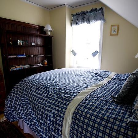 Farnam Guest House Нью-Хейвен Экстерьер фото