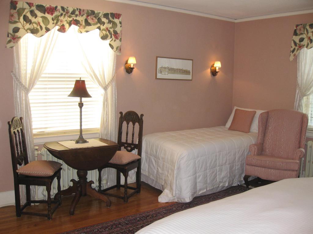 Farnam Guest House Нью-Хейвен Номер фото